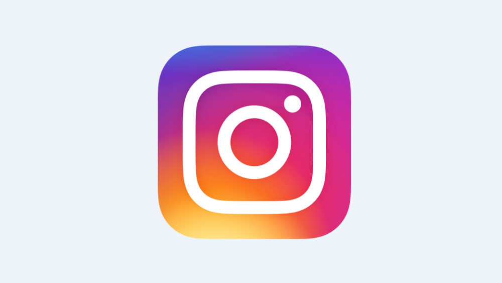 Find top online products on social networks. Instagram. This social network is full of product ideas for your e-commerce website